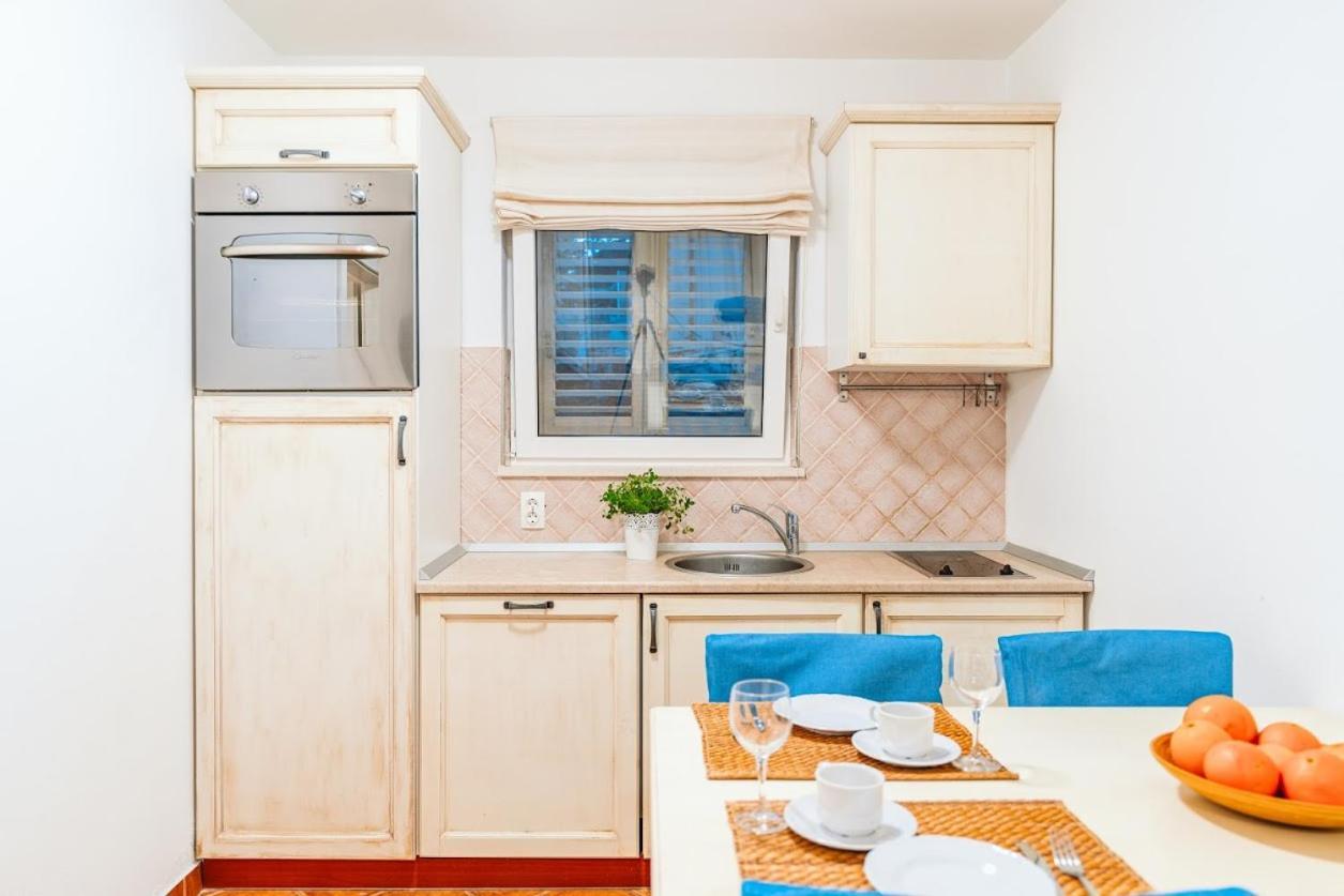 Sutivan Best Apartments Ngoại thất bức ảnh